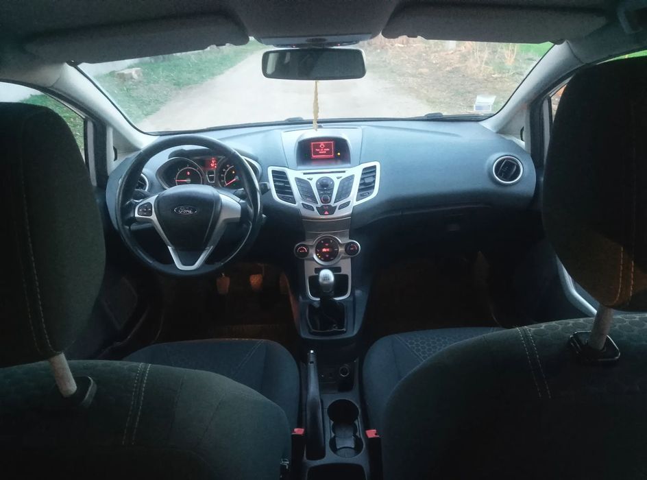 Ford Fiesta 1.6 tdci TYTANIUM Chromy 5 drzwi klimatronic