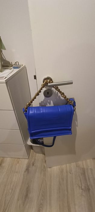Mala azulão versátil e nova
