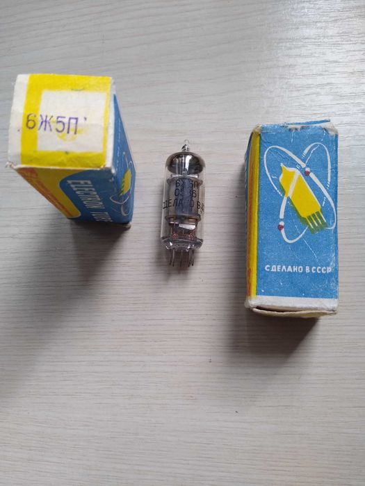 Lampy elektronowe 6Ż5P rosyjskie w pudełeczkach