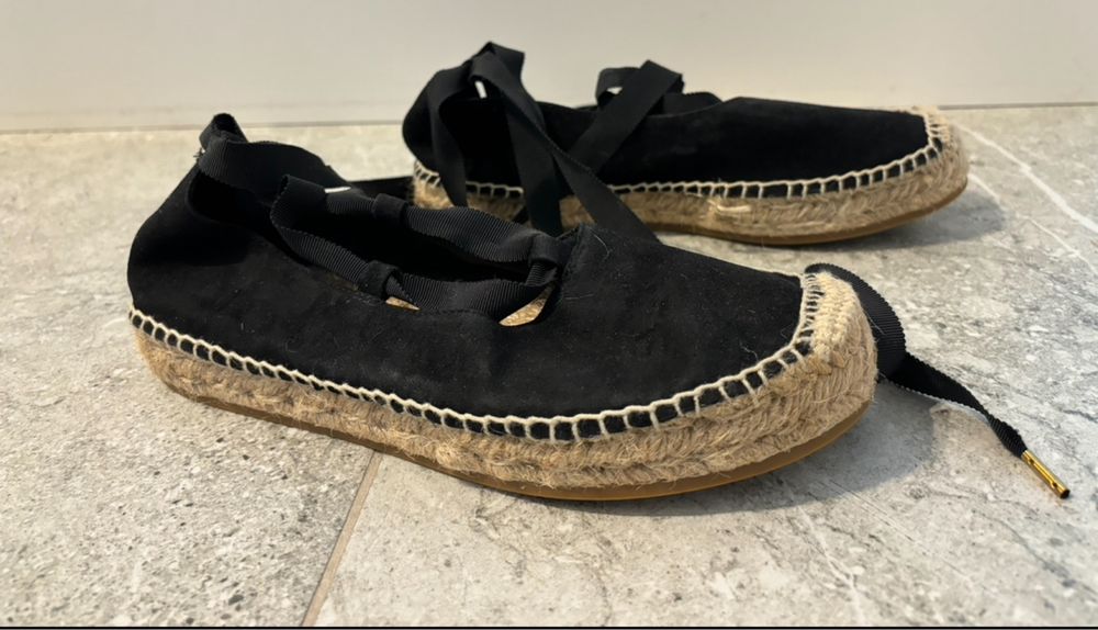 Czarne espadryle