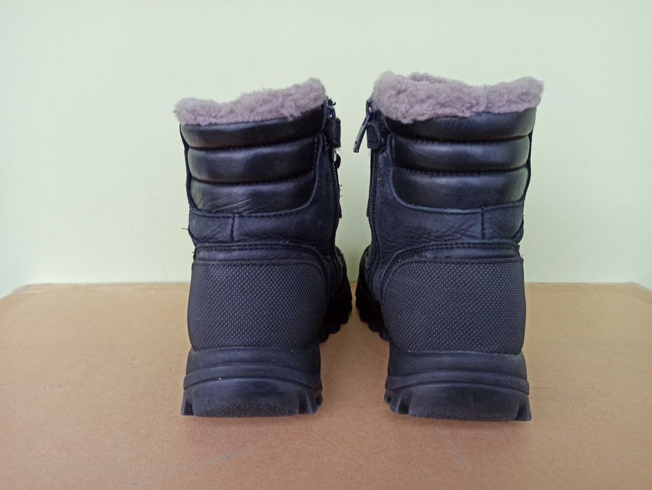 Зимние ботинки на натуральной цигейке  для мальчика 33р 21см