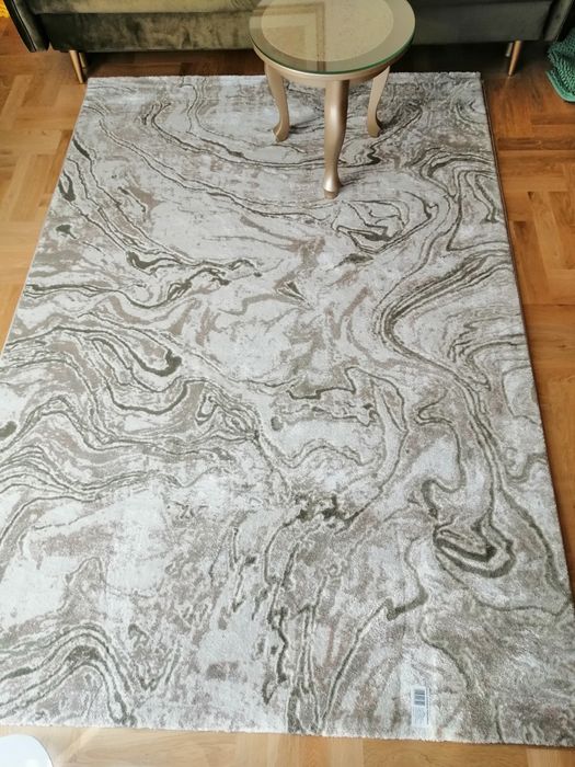 Dywan nowy 100 %wiskoza oliwka i beż