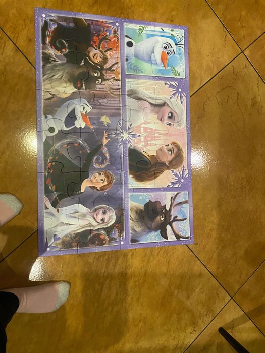 Puzzle Kraina Lodu sensoryczne 3 zestawy i Pepa Gratis