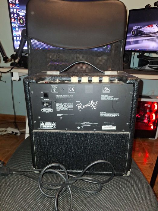 Amplificador Fender Rumble 15