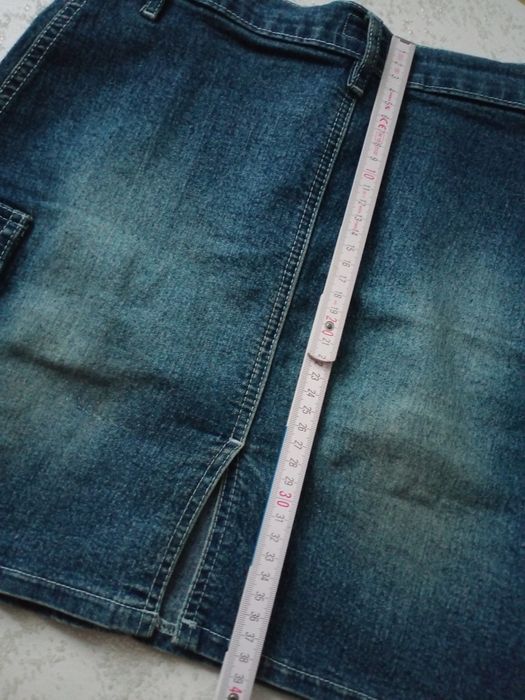 Jeansowa spódnica mini z kieszeniami  H&T