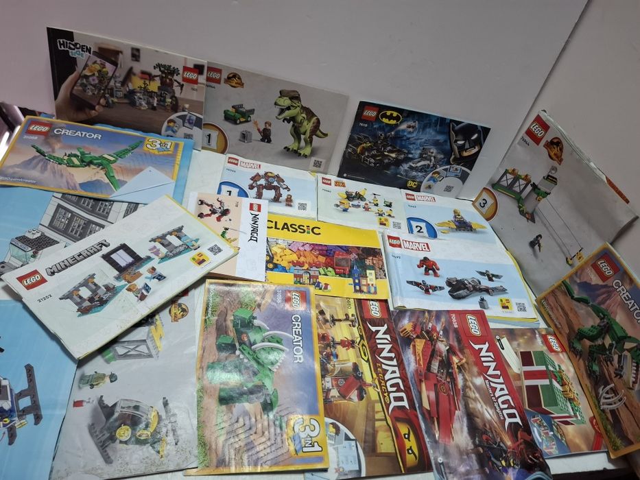 Lego ,zestaw Książeczek  i instrukcji