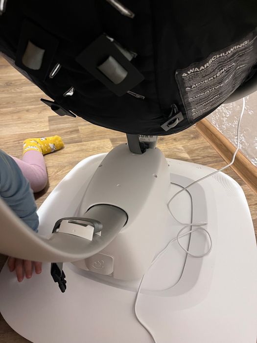 Крісло-гойдалка 4Moms MamaRoo 5