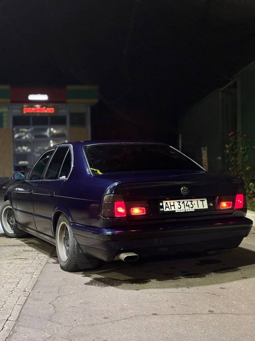 Продам Бмв е34 525