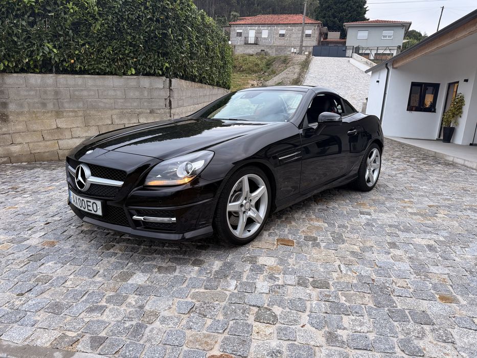 Mercedes SLK 250 AMG ( poderei aceitar retoma de moto ou carro)