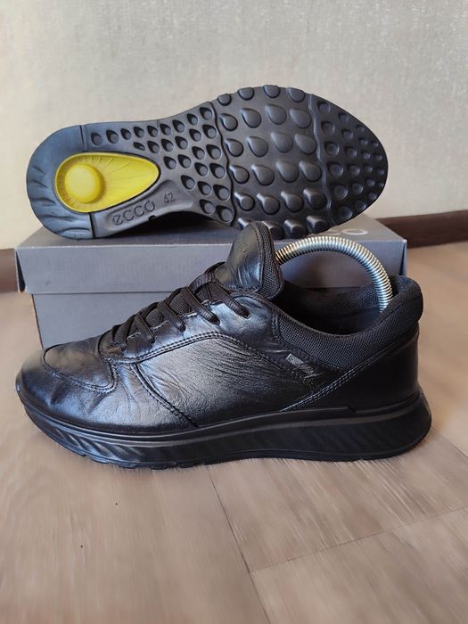Ecco 42 кросівки шкіряні ботинки напівчеревики весняні  взуття ессо