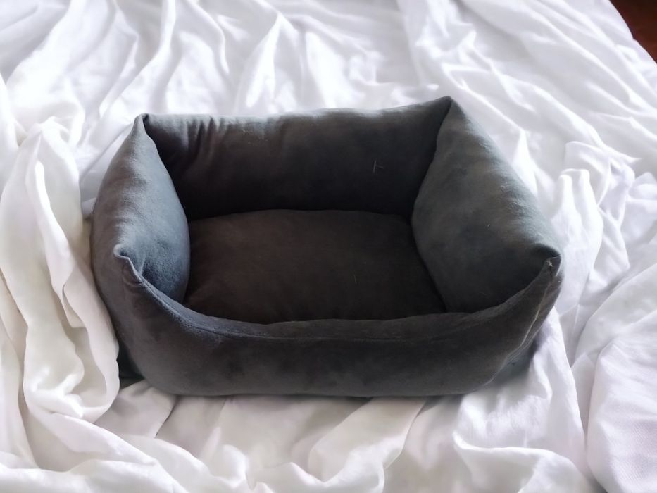 Лежанка для собаки 65 см