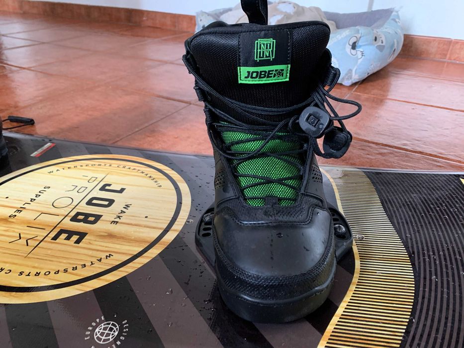 Wakeboard JOBE Prolix Hibrida+Botas JOBE(40)+Colete de impacto JOBE(M)