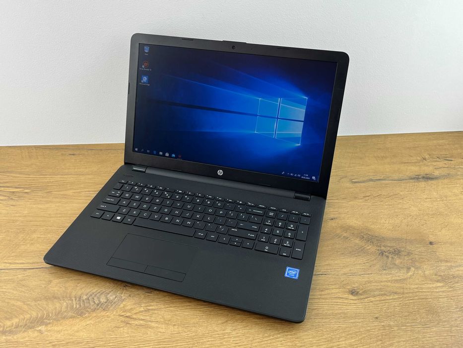 1394. Laptop HP 15 Dysk SSD, INTEL 2.48GHz, 100% sprawny, Win 10