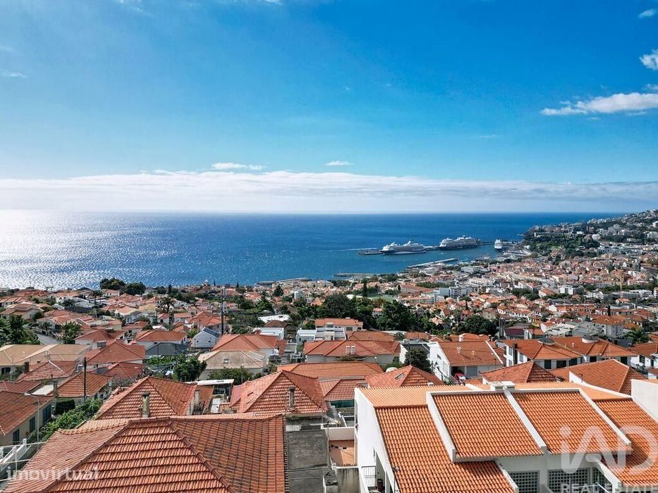 Apartamento T2 em Funchal (Santa Maria Maior) de 130,00 m2