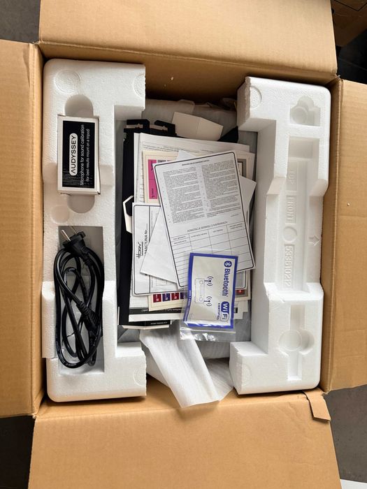 Amplituner Denon AVC-X6700H – 13.2, 8K, PL Horn, komplet, stan