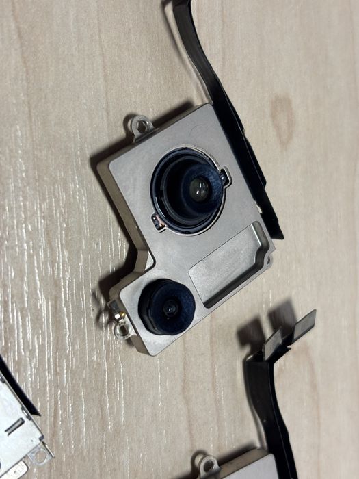 Запчастини для IPHONE 15