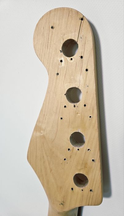 Gryf do gitary basowej Harley Benton