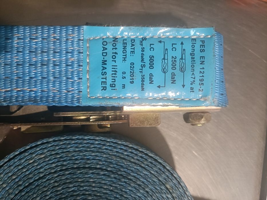 Cinta e roquete de camião