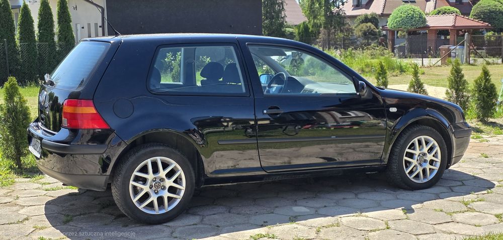 VW   Golf 1.4 Benzyna