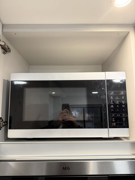 Micro ondas Sharp com grill
