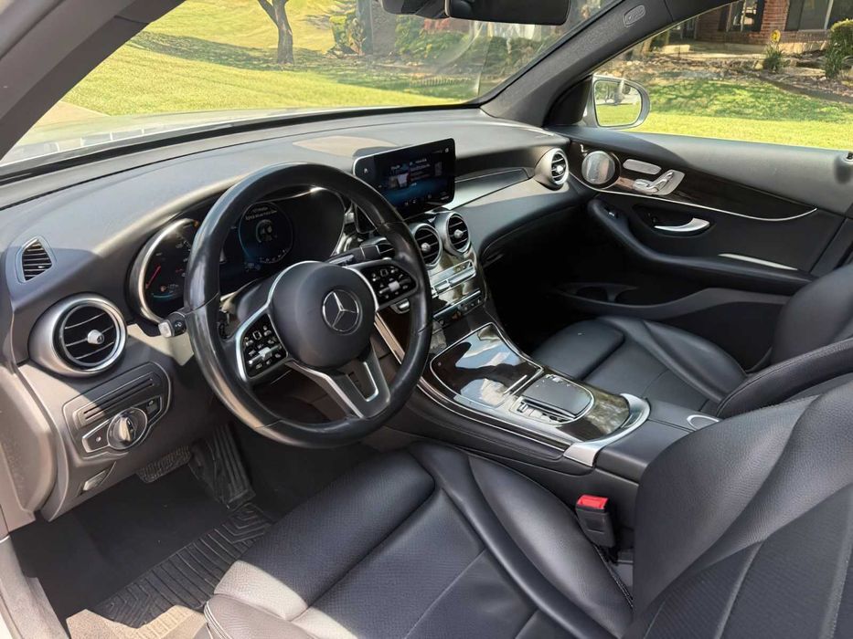 Mercedes-Benz GLC 300 4MATIC      2020