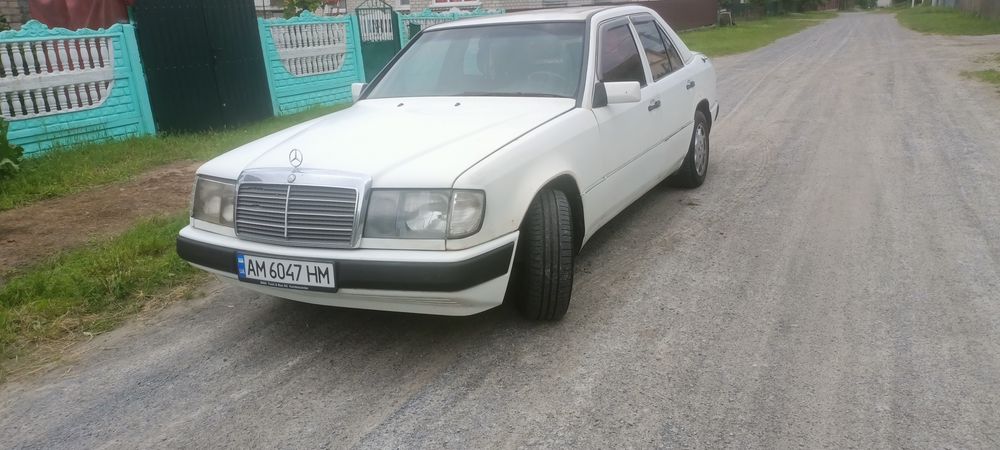 Продам легенду німецького автопрому W124
