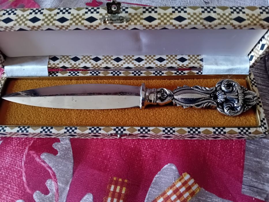 Faca de abrir cartas