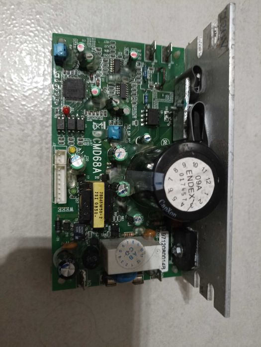 Płytka sterownik kontroler bieżnia 4 sztuki stan nieznany