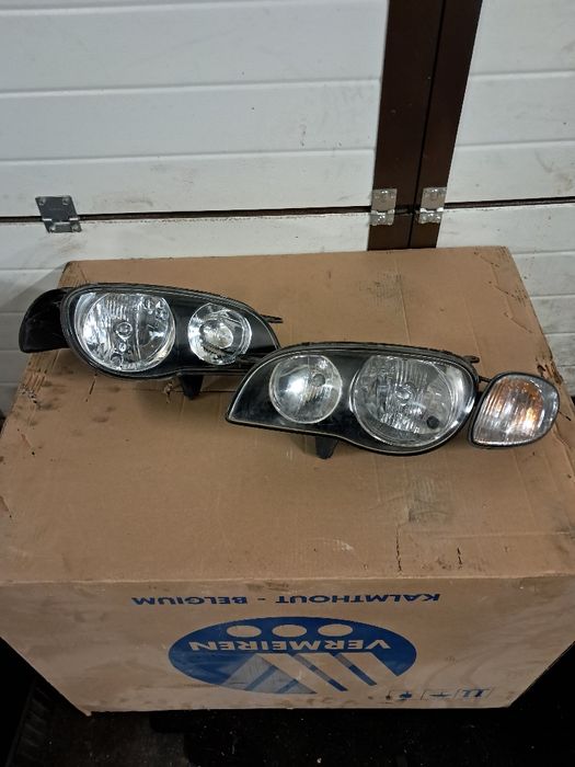 Lampy toyota corolla e11