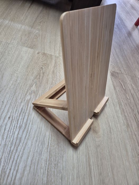 3 stojaki do tabletu lub telefonu