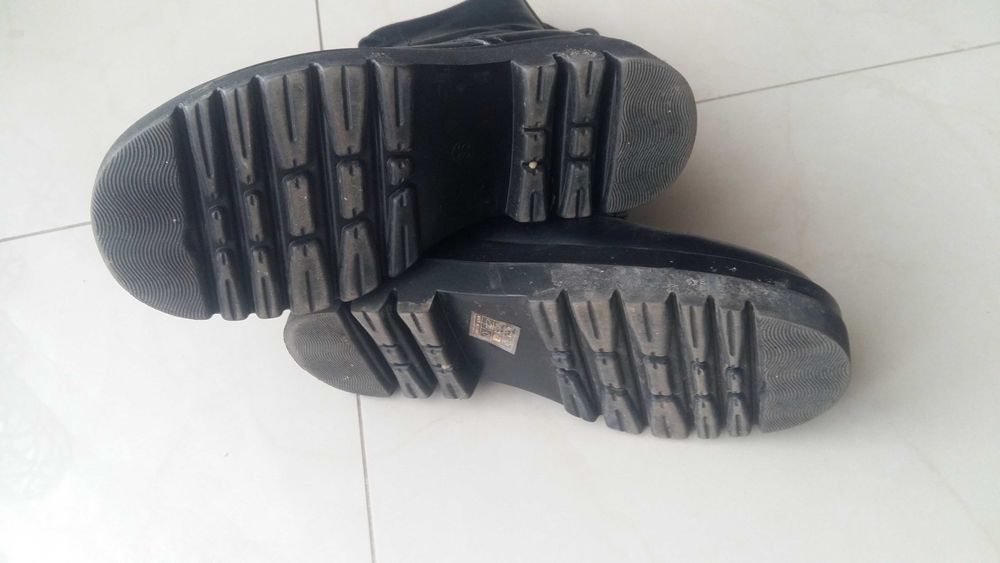 Sprzedam buty /Glany czarne