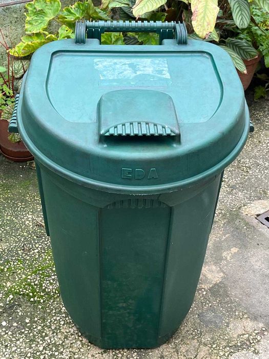 Caixote do lixo polietileno - 100L