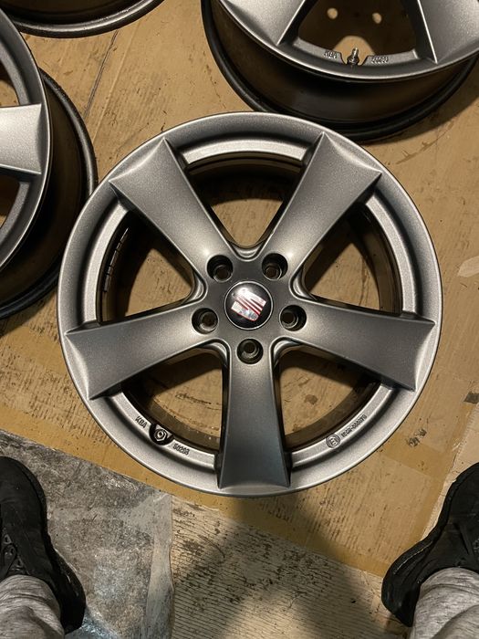 Felgi 17'' Audi Skoda Seat VW Jak nowe 5x112 7x17 ET37