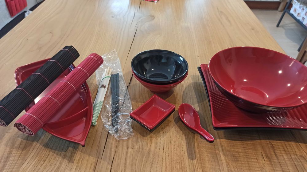 Conjunto de Sushi 14 peças