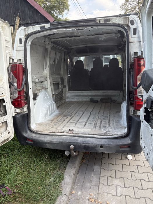 Wynajem samochodu dostawczego – Citroën Jumpy