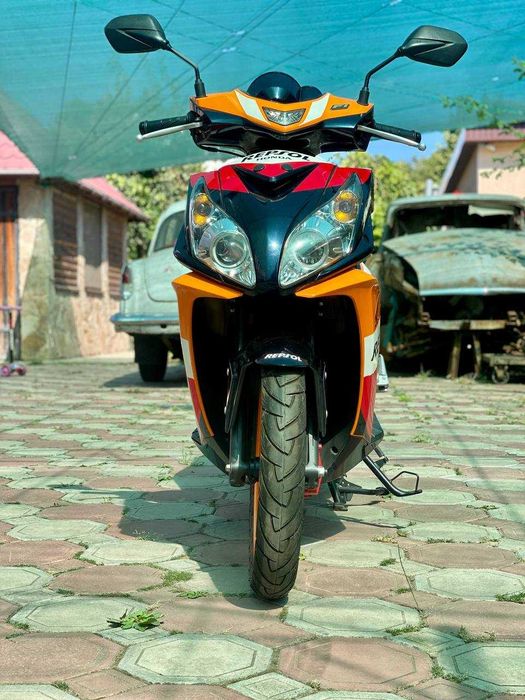 ЭКСКЛЮЗИВНЫЙ! Скутер HONDA TARAN IS 110 / мопед 2012г