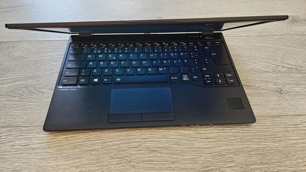 Portátil FUJITSU Notebook Lifebook U939