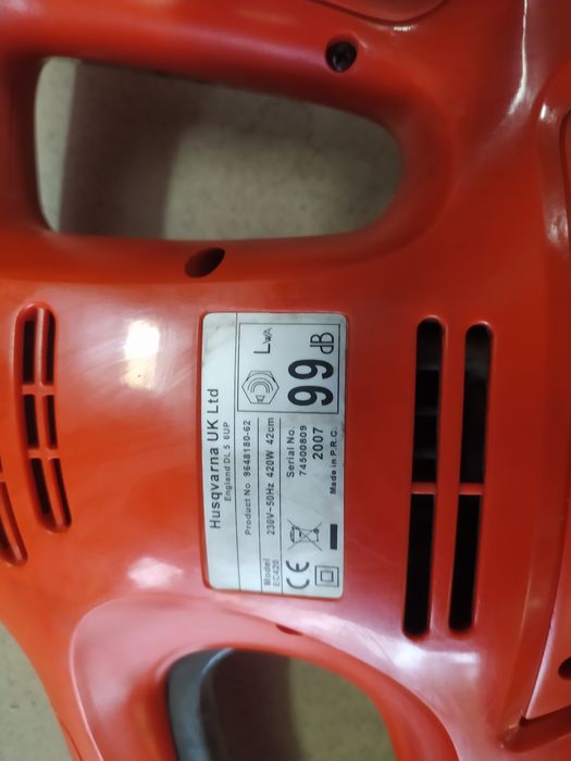 Nożyce elektryczne Husqvarna Flymo Easicut 420