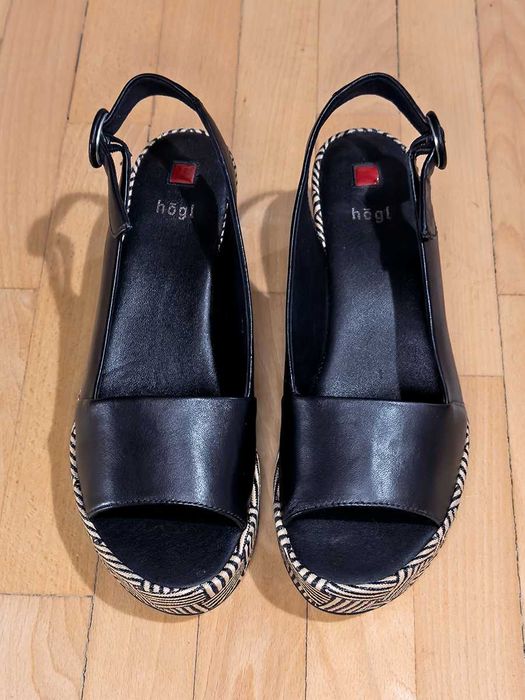 Eleganckie buty na koturnie Högl 39