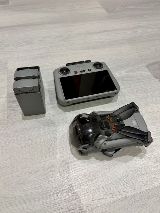 DJI Mini 5 Pro (Fly More Combo) 130 min. de voo