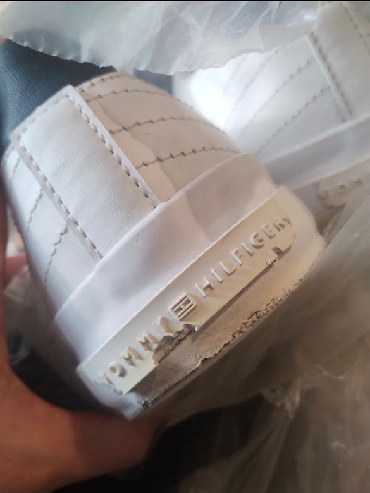 Trampki sneakersy tenisówki Tommy Hilfiger modern court skóra białe