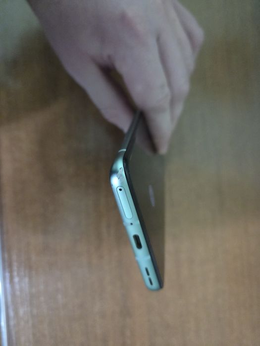 Продам OnePlus 9R 5G 12/256