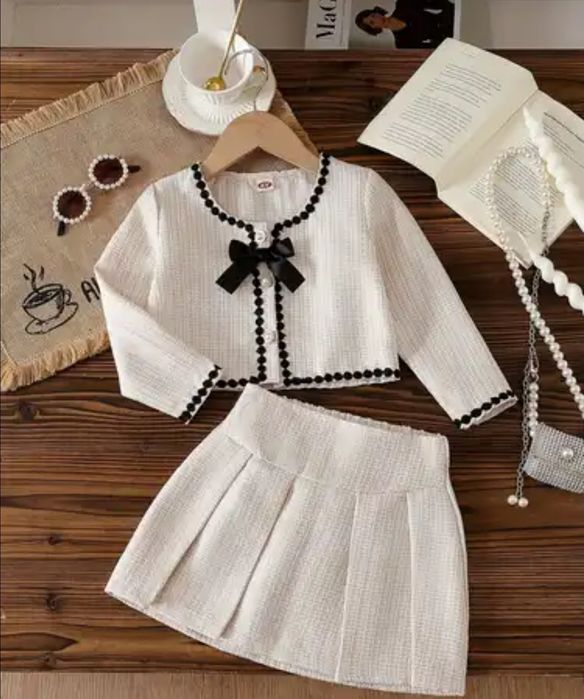 Костюм з спідницею 122-128,7-8 років,шанель,з піджаком,народний,твід