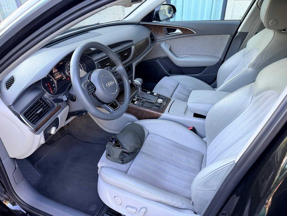 Audi A6 2.0 TDI Sport / estofos em Alcântara e pele / Excelente estado