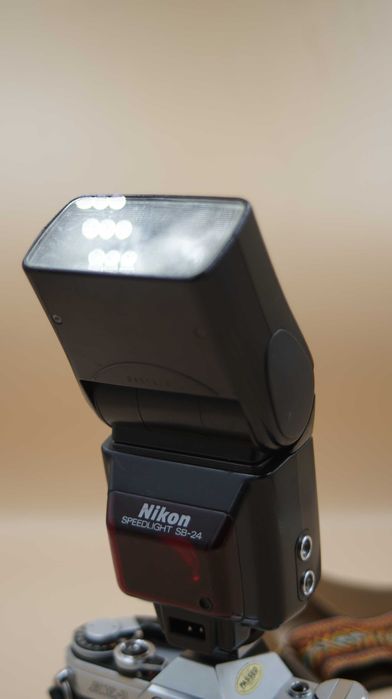 Lampa błyskowa Nikon speedlight SD-24