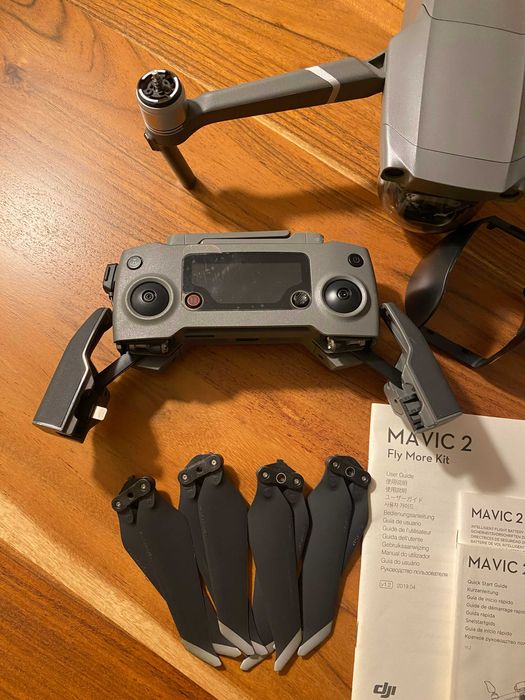 DJI Mavic 2 Pro Drone + Mavic 2 Fly More Kit64175831643779122