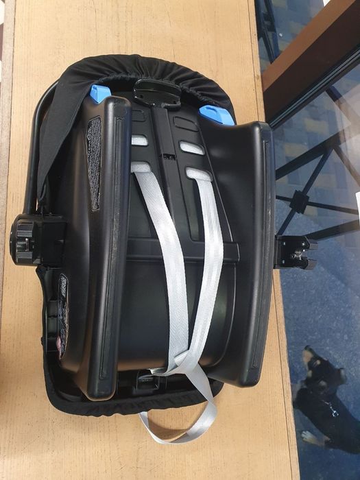 Автокрісло Chicco Kaily 0+ з базою Автолюлька