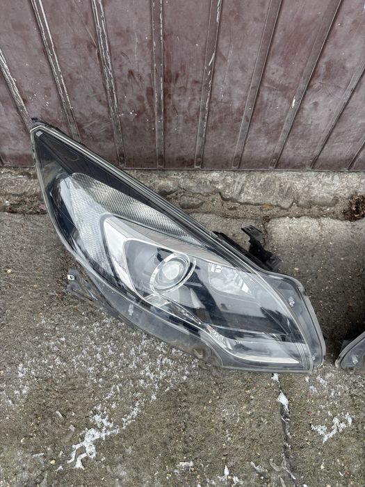 Zafira C lampa lampy reflektory Xenon Xenony Bixenon  lewa prawa kompl