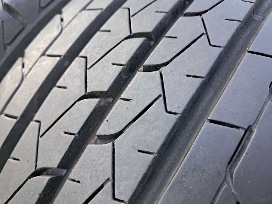 Резина літо 99% протектор Bridgestone 195/70 R15C Duravis R660