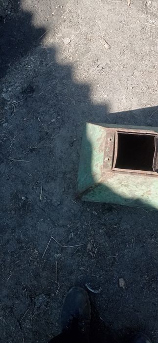 Бак туковий на сівалку